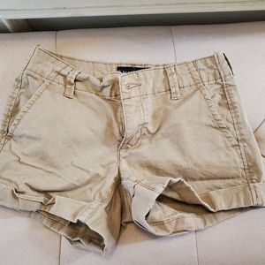 Oh my it's Khaki shorts